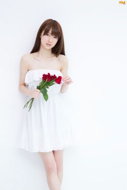 不扣钮的女孩 下载